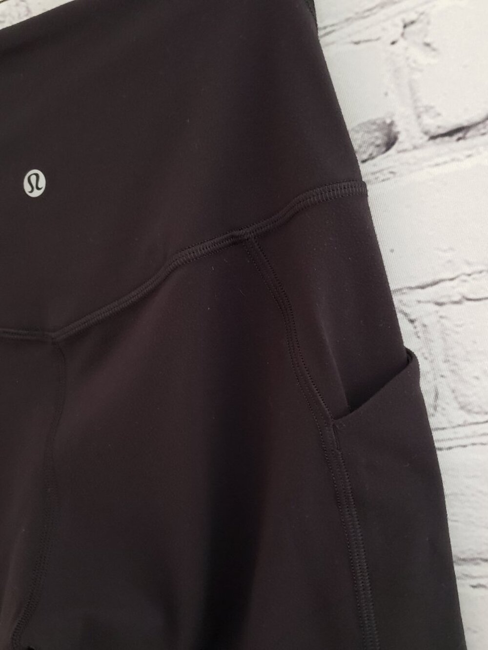 Lululemon Align Leggings - Picture 10 of 13